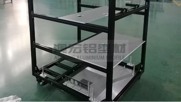 鋁型材框架：快速、靈活、可靠的設備骨骼